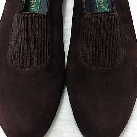 Rockport Suede Leather Slip-On Shoe - Picture 2 of 8